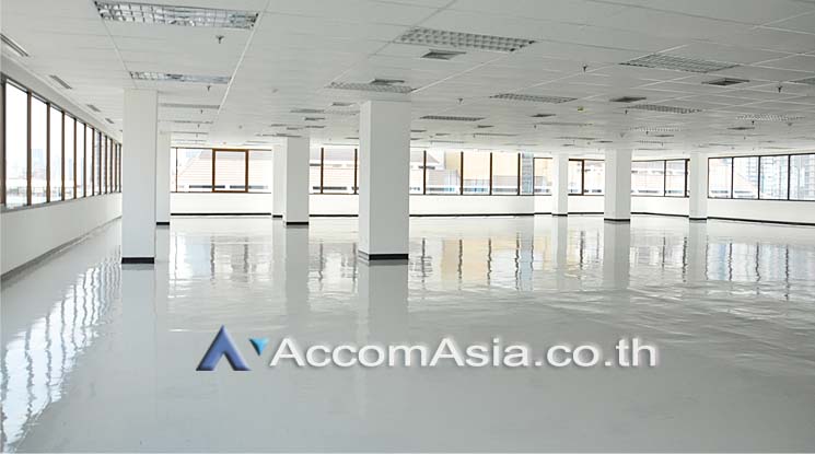  1  Office Space For Rent in Silom ,Bangkok BTS Sala Daeng at Q House Convent AA14730